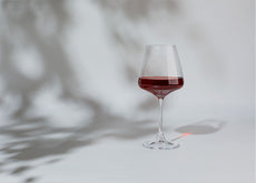 How does alcohol affect sleep? How does alcohol affect sleep?